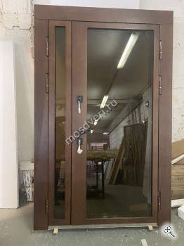 Входная дверь в коттедж стеклянная полуторная - купить от производителя Мосдвери Входная дверь в коттедж стеклянная полуторная